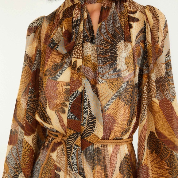 Farm Rio Macaws Long Sleeve Maxi Dress - Picture 5 of 8